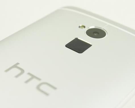 09-htc-one-max-unboxing-21.jpg