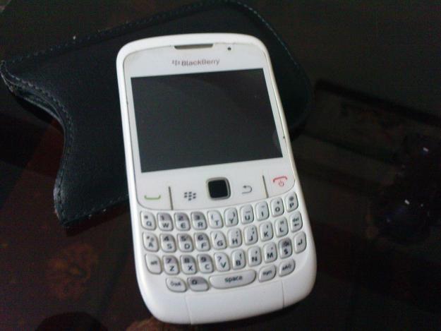 1351922857-452060427-1-blackberry-curve-8520-for-sale-and-exchange-in-just-7000-baghban-pura.jpg