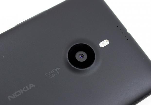 22-nokia-lumia-1520-unboxing-33.jpg