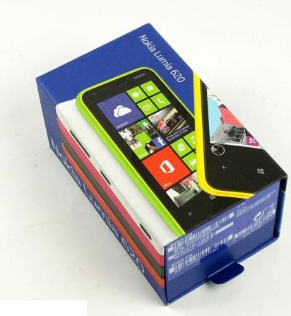 32-nokia-lumia-620-unboxing-02.jpg