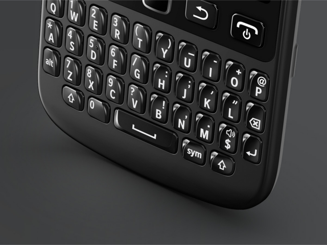 blackberry-9720-smartphone-unveiled-inline-image-qwerty-keyboard.jpg