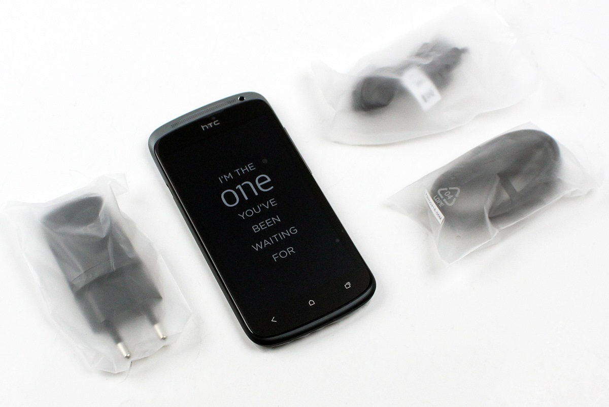 htc-one-s-unboxing-05.jpg