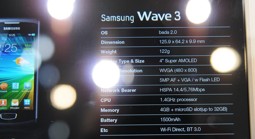 ifa-2011-samsung-wave-3-hands-on-7.jpg