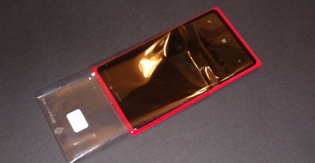 nokia-lumia-920-red-6.jpg