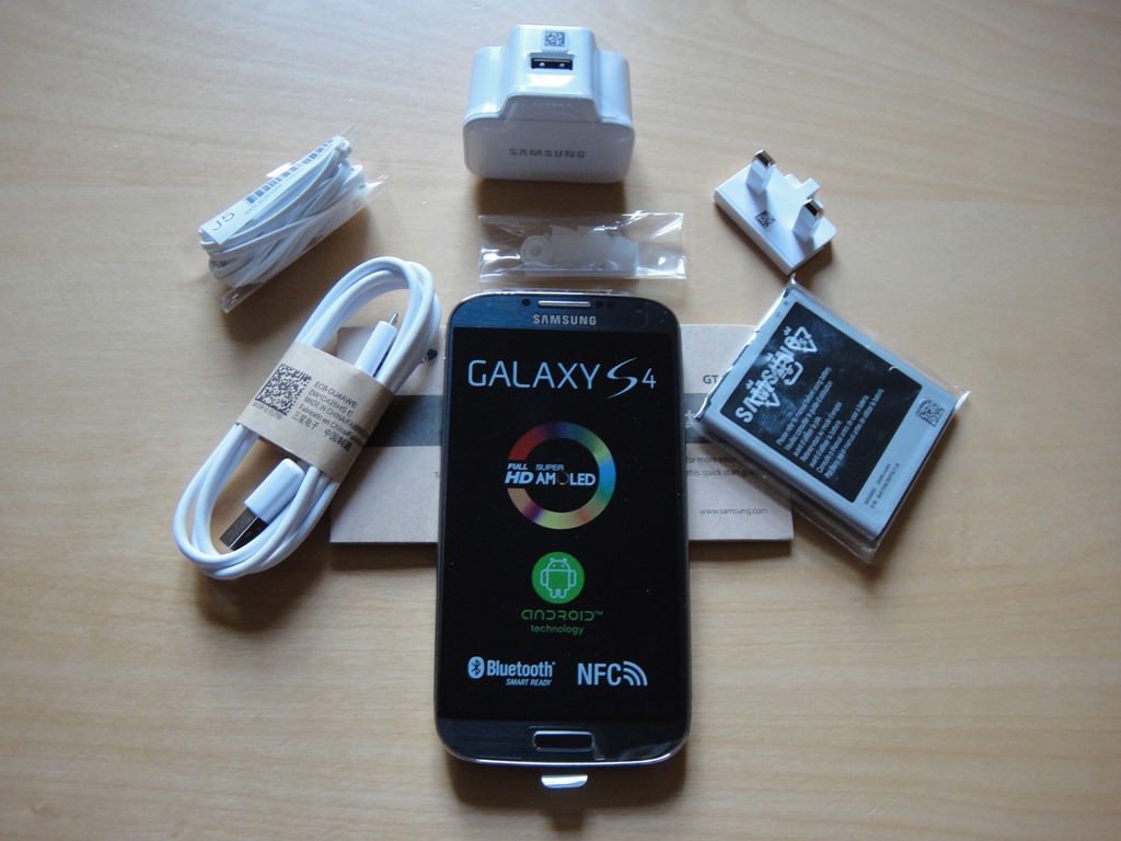 omio-samsung-galaxy-s4-hands-on-and-unboxing-pictures-5.jpg