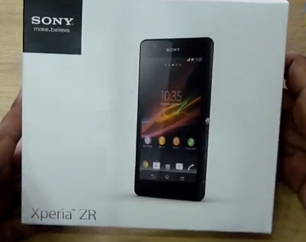 sony-xperia-zr-unboxing.png