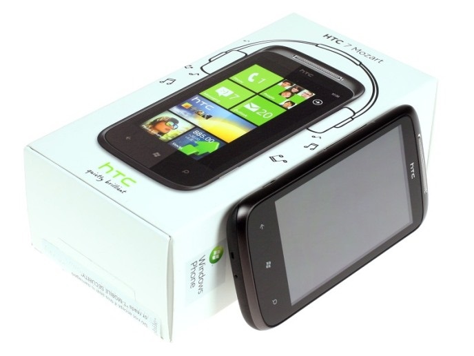 the-htc-7-mozart-unboxed12.jpg