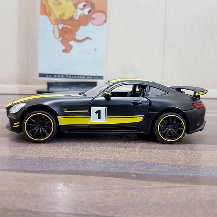 Diecast Mercedes