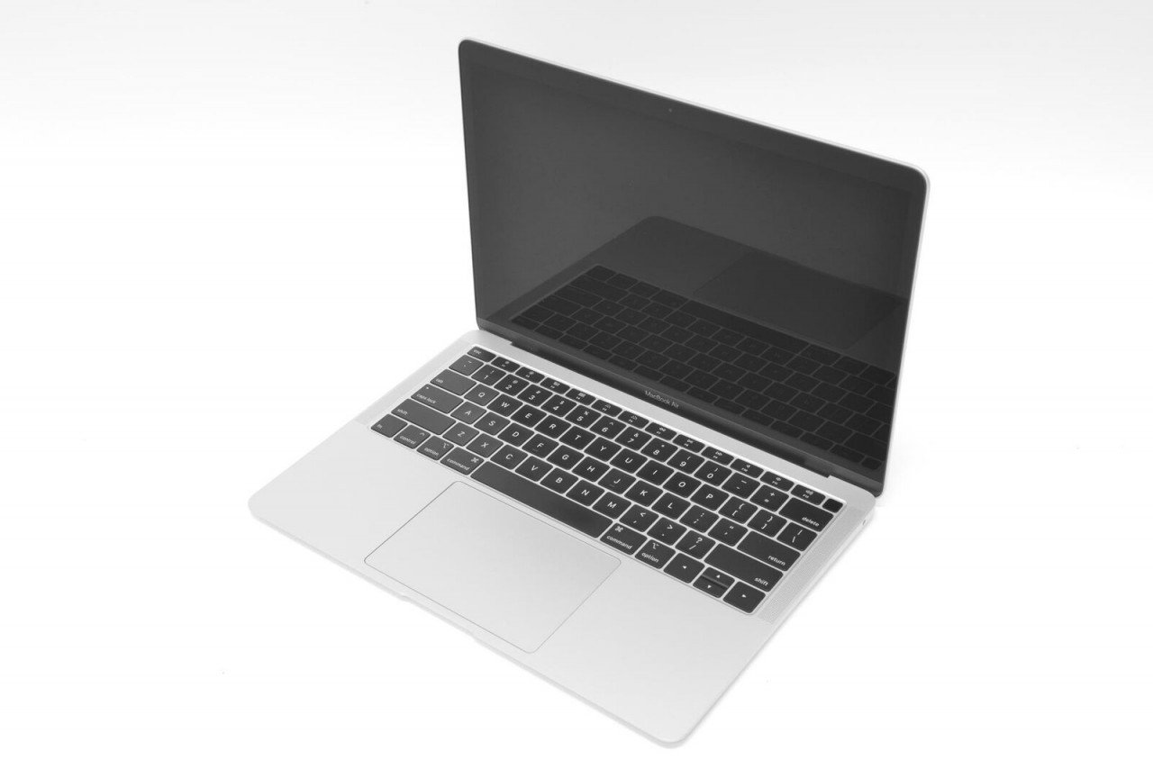 Apple MacBook